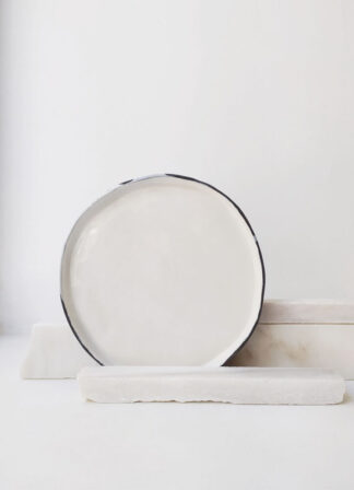 ater-portuguese-handmade-ceramics-white-plate-scar-id